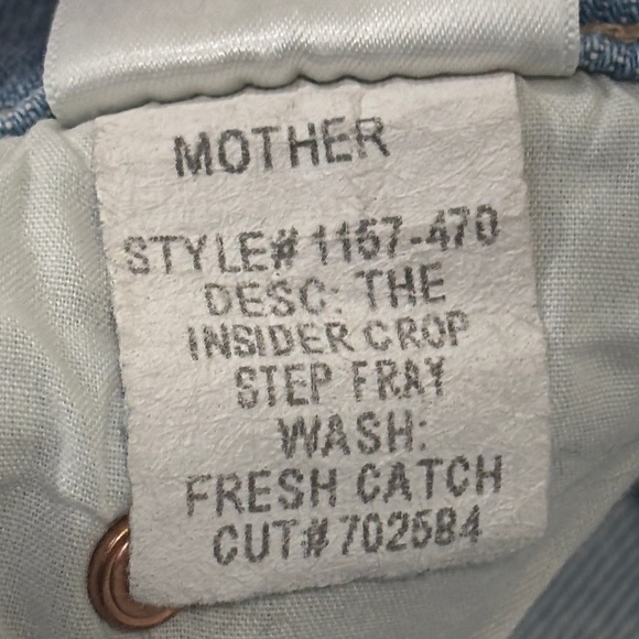 MOTHER Insider Crop Step Fray Jeans Size 28 Light Wash Raw Hem - Picture 6 of 6